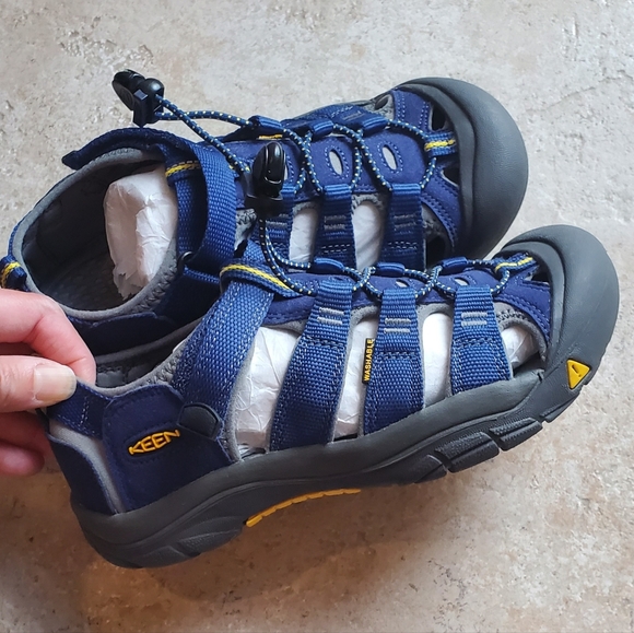 Keen H2 Water Shoes Youth Sz 4 NWOB - Picture 3 of 6
